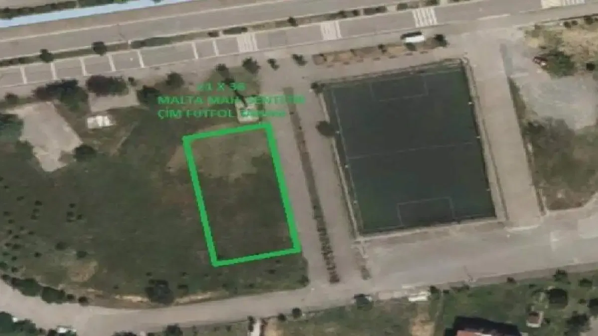 Kocaeli Malta Mahallesi’ne futbol sahası