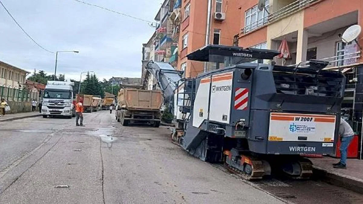 Cedit Mahallesi Bostanlar Sokak asfaltlandı