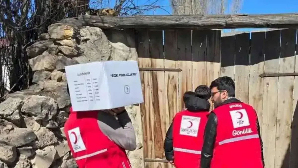 Yardımları 18 ülkede 3,3 milyon kişiye ulaştırıyor