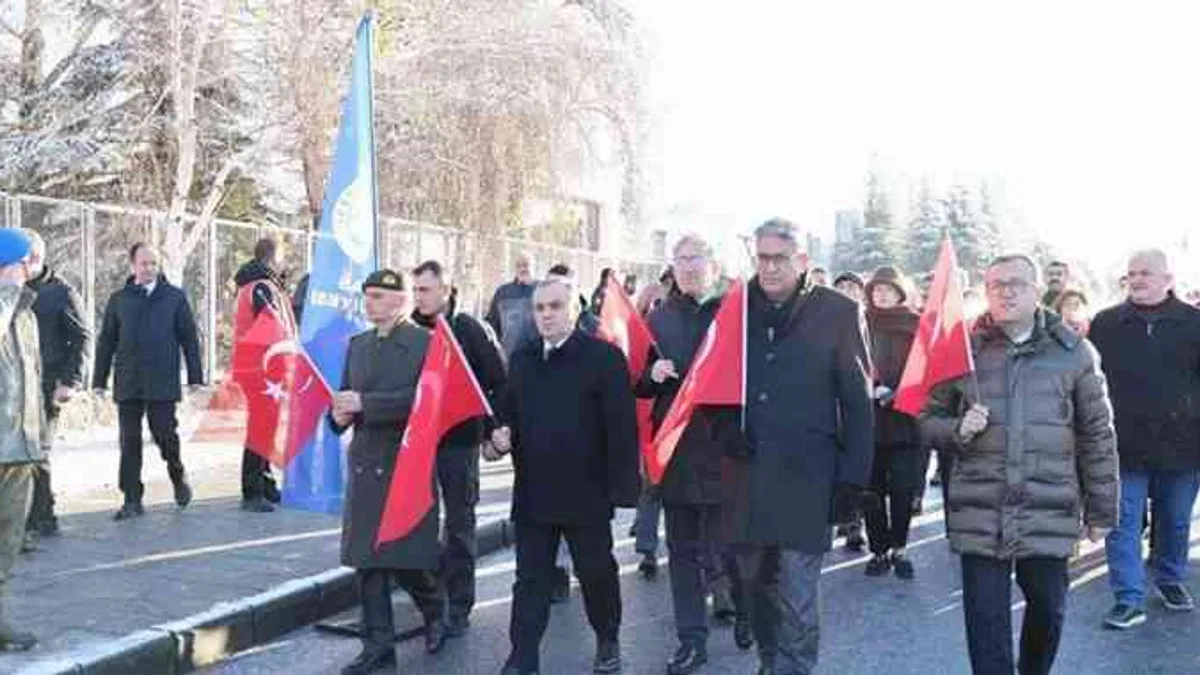 ERÜ 17 Aralık şehitlerini andı