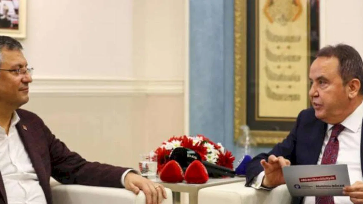 CHP lideri Özgür Özel'den Başkan Muhittin Böcek’e ziyaret