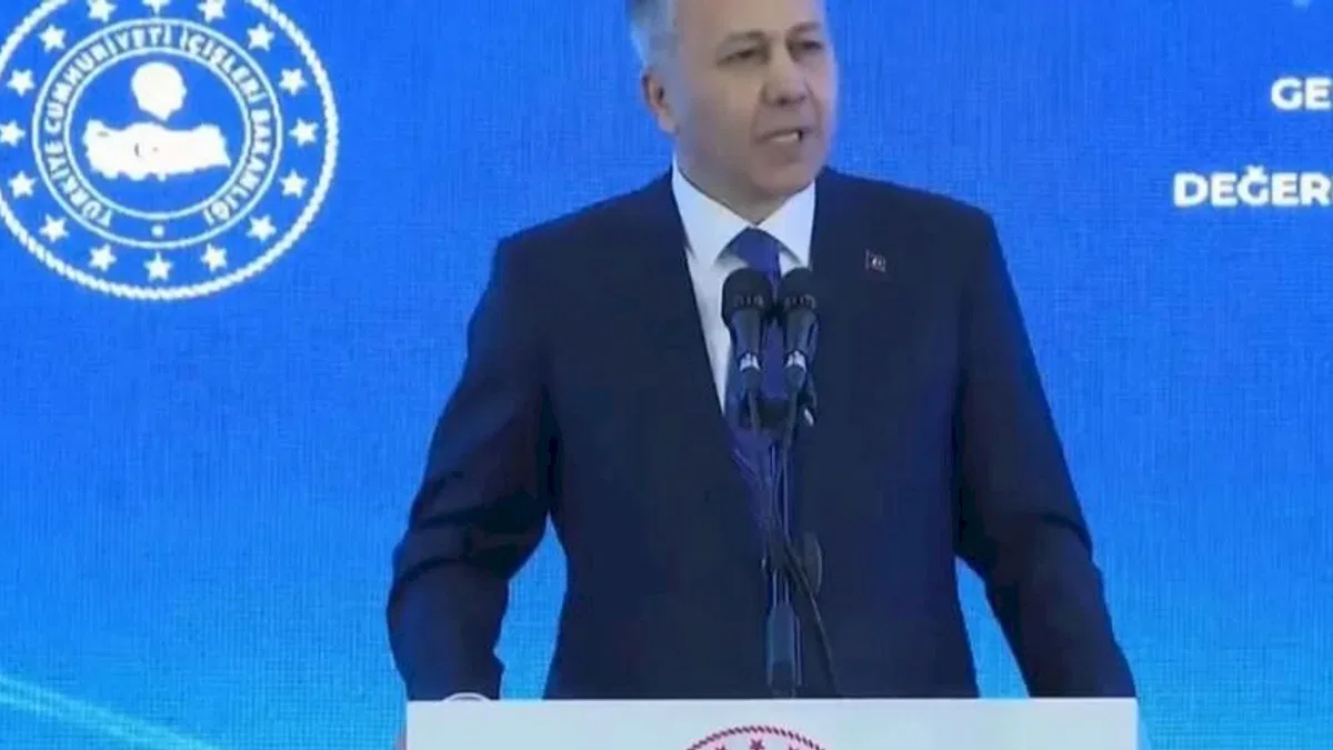 Bakan Yerlikaya: Jandarma'ya hakaretin bedelini ödeyeceksiniz