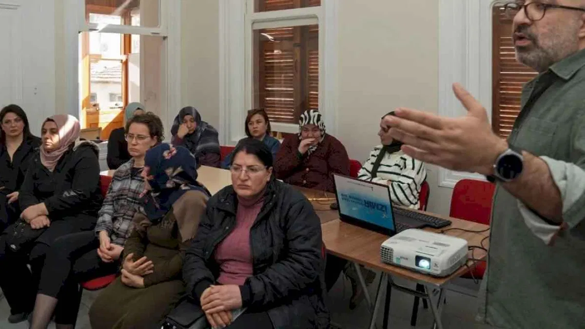 İzmirli anneler madde bağımlılığına karşı bilinçleniyor