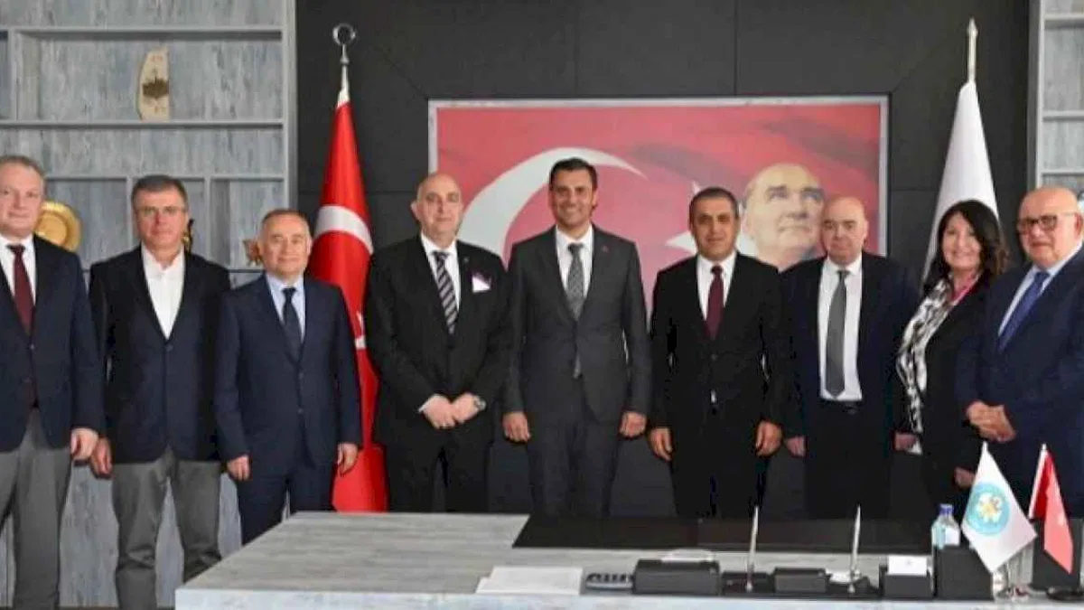 Başkan Zeyrek, Manisa OSB yönetimini ağırladı