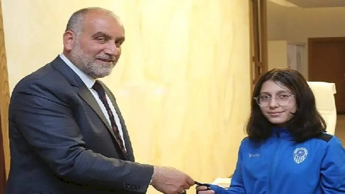 Başkan Sandıkçı, "Sporda marka kimliğimizle farkımızı gösteriyoruz"