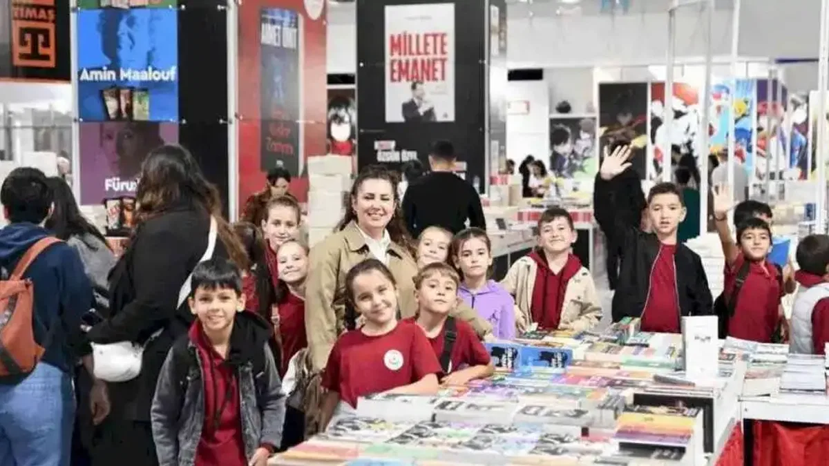 Öğrencilerden kitap fuarına tam not