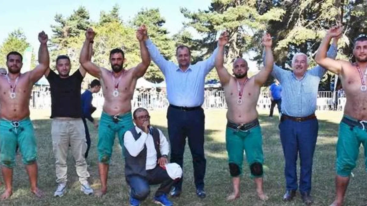İznik Alıç Yaylası'nda kıran kırana güreş