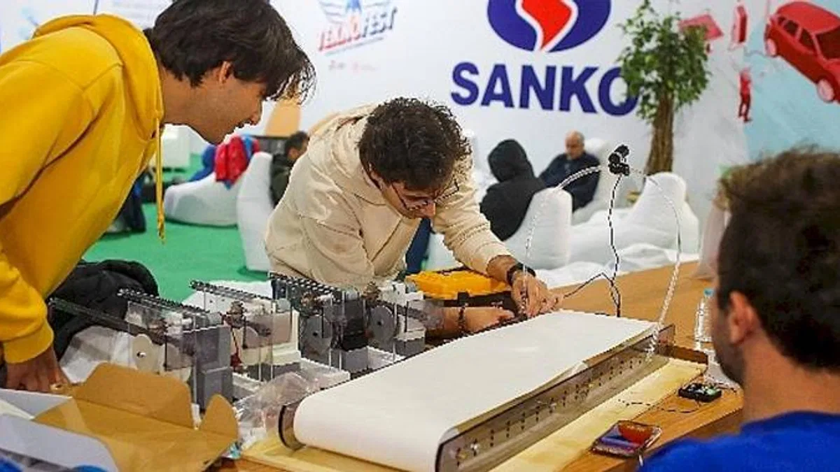 Geleceğin Girişimcileri için TEKNOFEST İzmir Heyecanı Başlıyor
