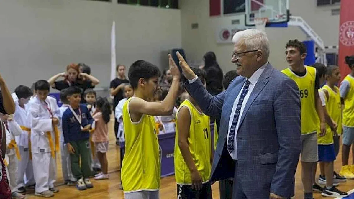 Amatör Spor Haftası Burhaniye'de Kutlandı