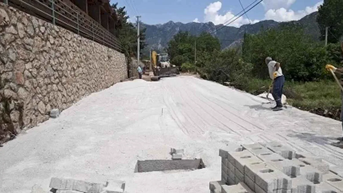 Manisa Büyükşehir’in yol yatırımları hız kesmiyor