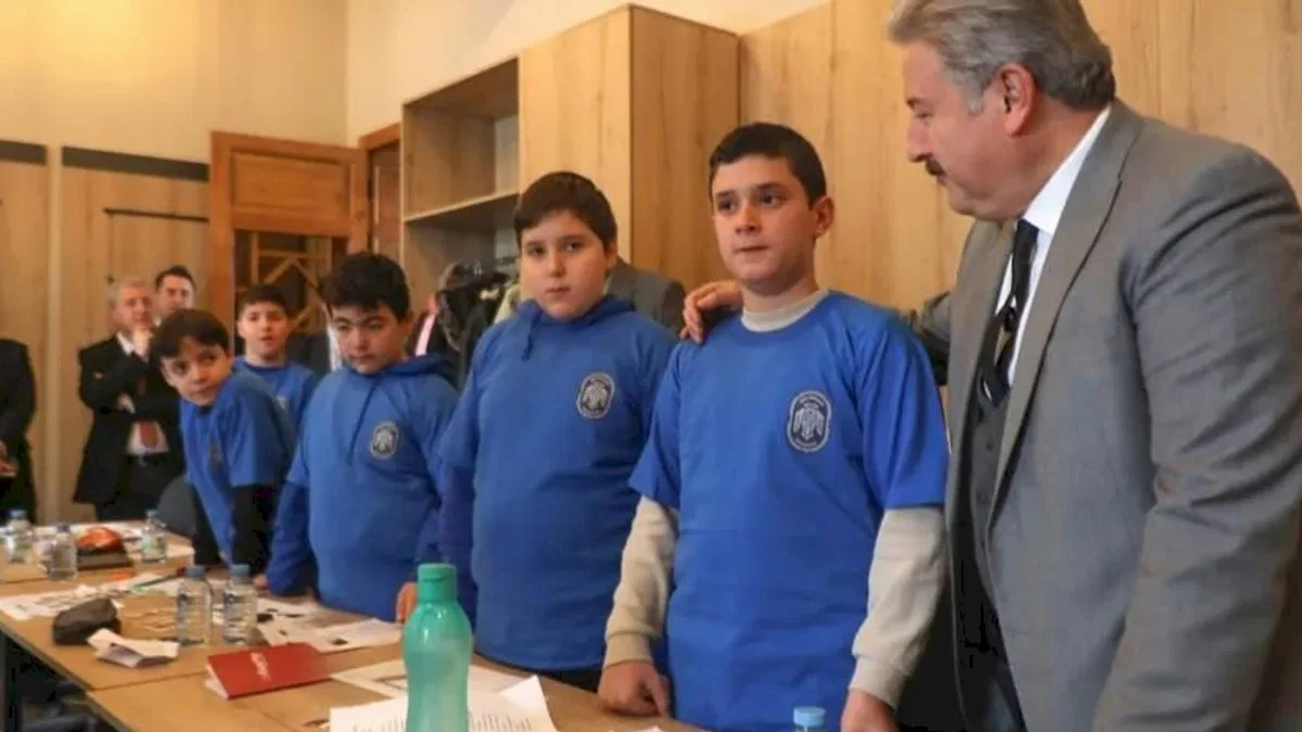 Mustafa Palancıoğlu Sanat Melikgazi'de öğrencilerle buluştu