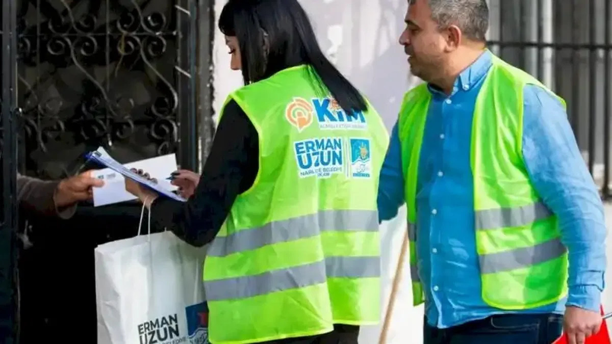 İzmir Narlıdere'de ramazan sofralarına destek