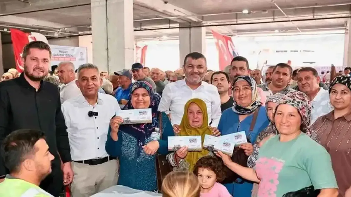 Denizli’de üreticinin yüzü Büyükşehir ile gülüyor