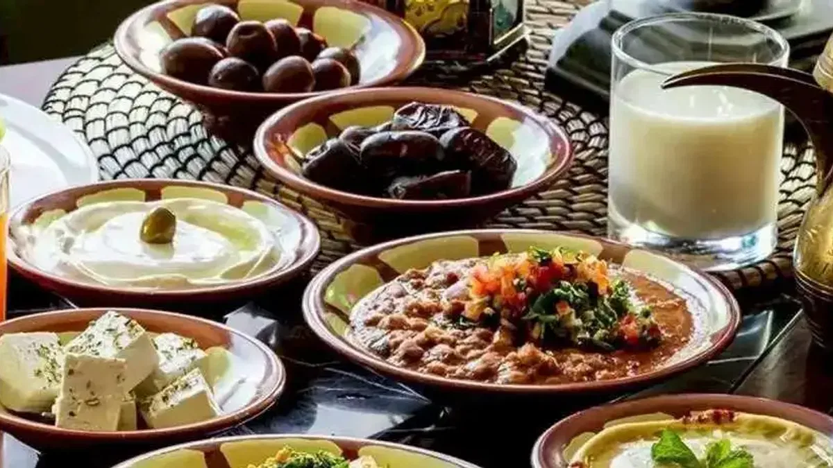 Uzmanı uyardı: Sahuru atlamayın, iftarı yavaş yapın