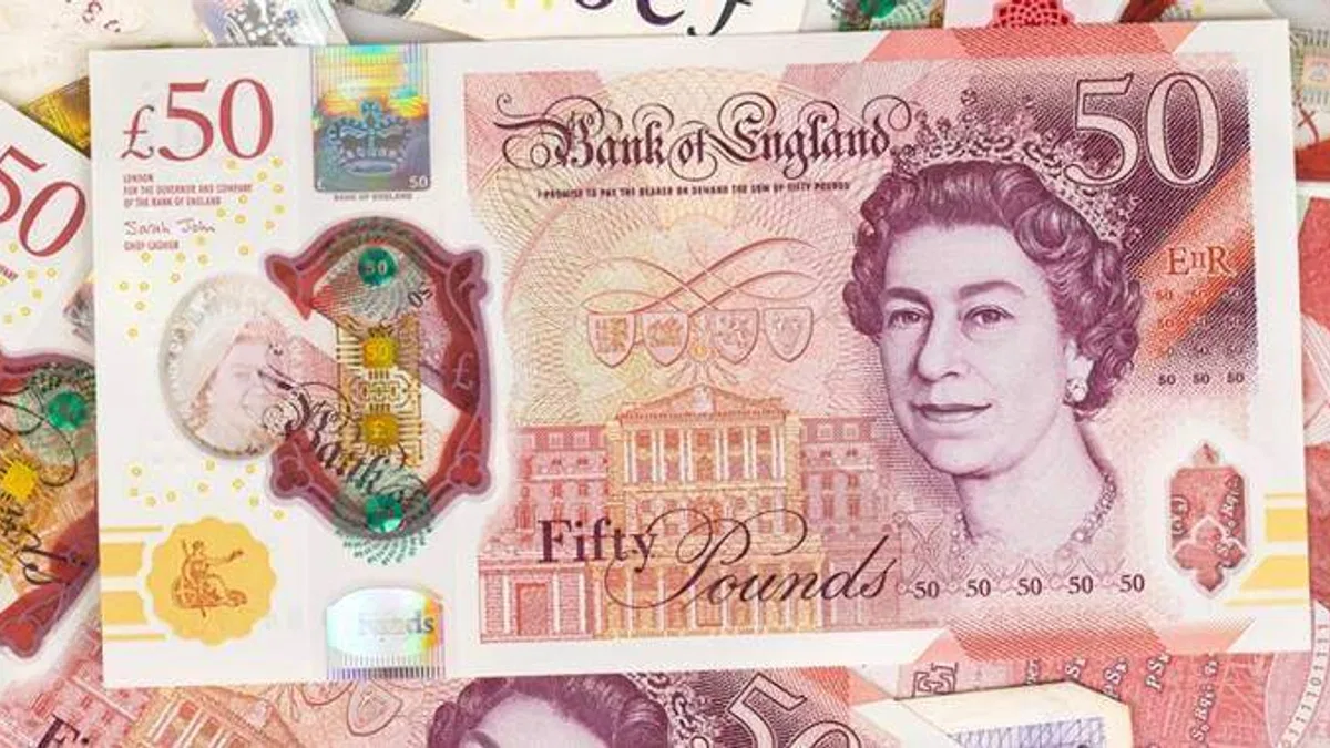 Sterlin, dolar karşısında tüm zamanların en düşük seviyesini gördü