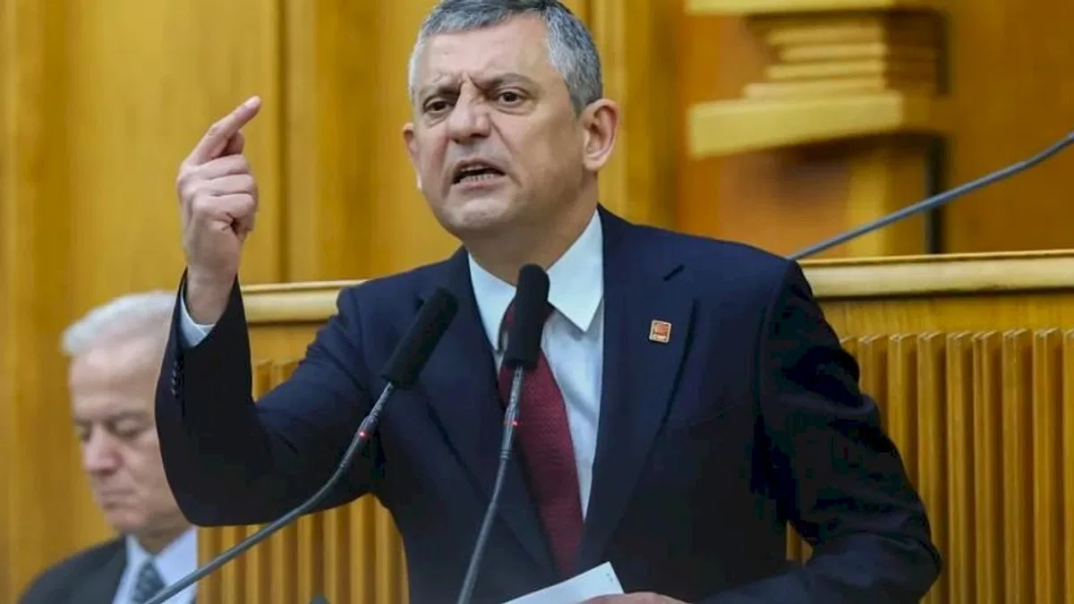 Özel: Özarslan bir kibrit çöpü götüremeyecek!