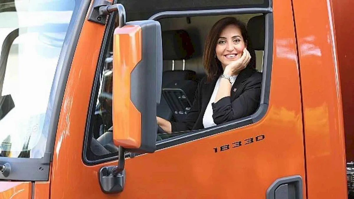 Ford Trucks, Ağır Ticari Araç Sektöründe Önyargıları Yıkıyor: Kadın Kamyon Şoför Akademisi ile Kadınlar Direksiyona Geçiyor