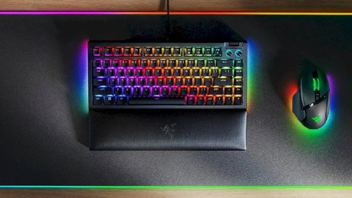 Kişiselleştirilebilir Razer BlackWidow V4 75% Tanıtıldı