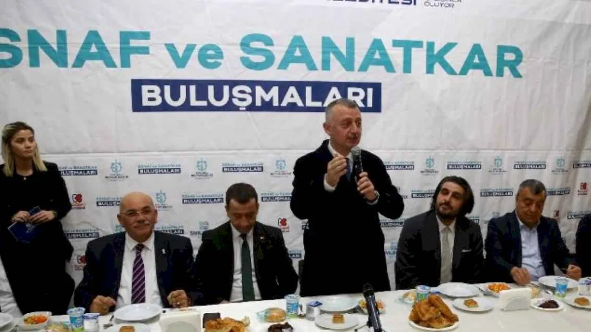 Başkan Büyükakın sanayi esnafıyla iftar yaptı