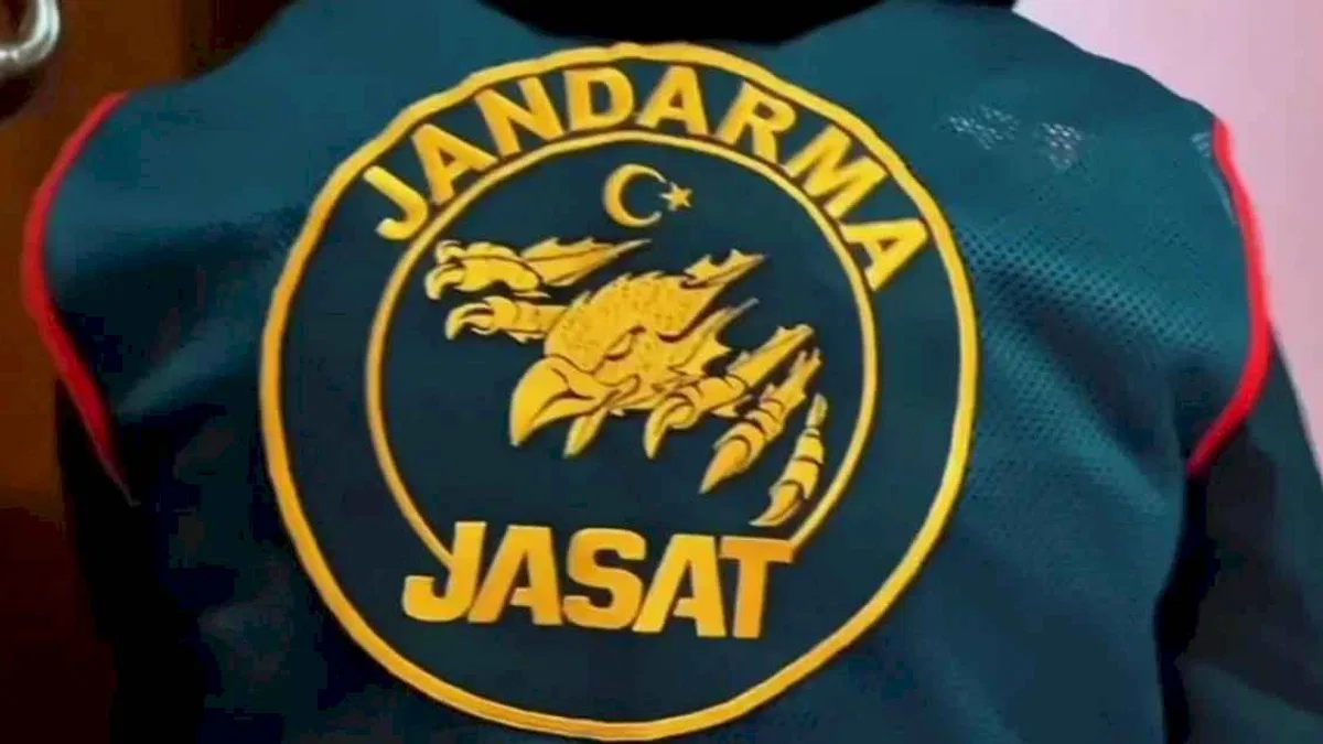 Suç makinesi JASAT'tan kaçamadı! 2 yıldır aranan 108 yıllık hükümlü yakalandı