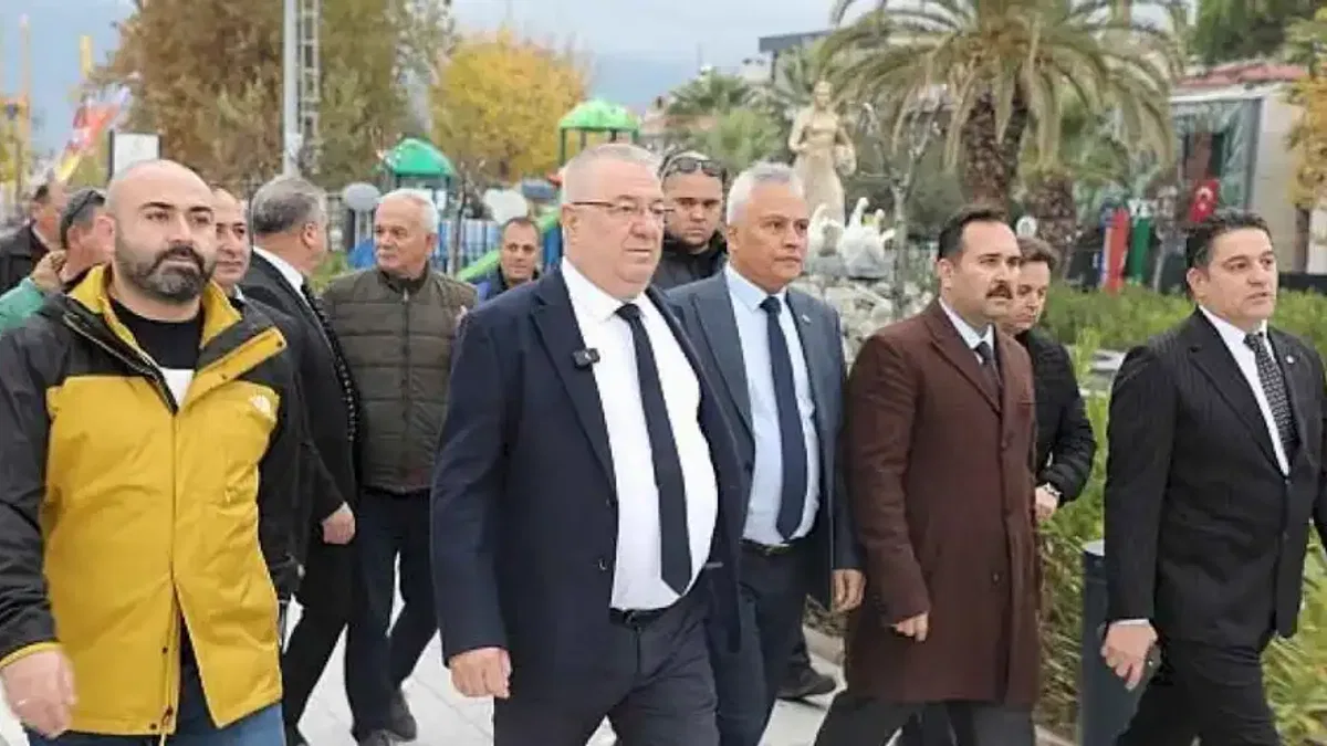 Akçay kordonunda büfeler kaldırıldı, çevre düzenleme çalışmaları başladı