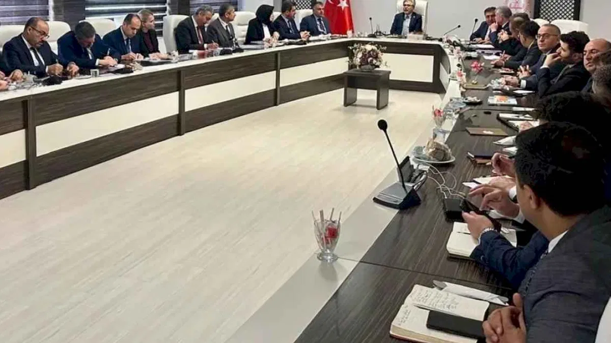 İstanbul depremleri sonrası MEB sahada