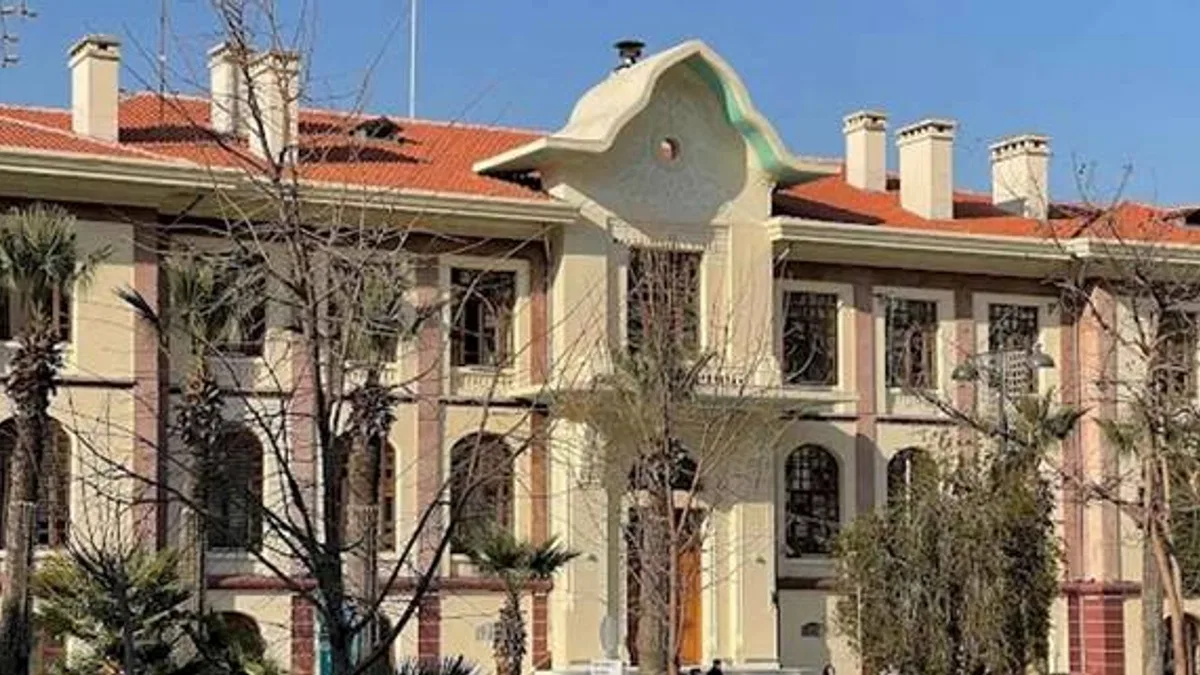 Bir yasak kararı da Manisa Valiliği'nden geldi