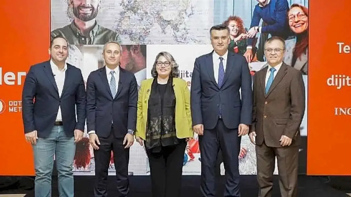 Dijital Öğretmenler projesiyle teknoloji ile güçlenen öğretmenlerle dijital dönüşüme destek