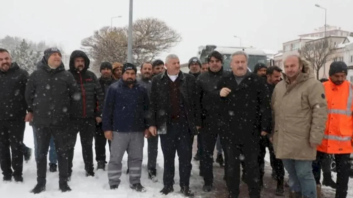 Kayseri Melikgazi'den yoğun kar mesaisi
