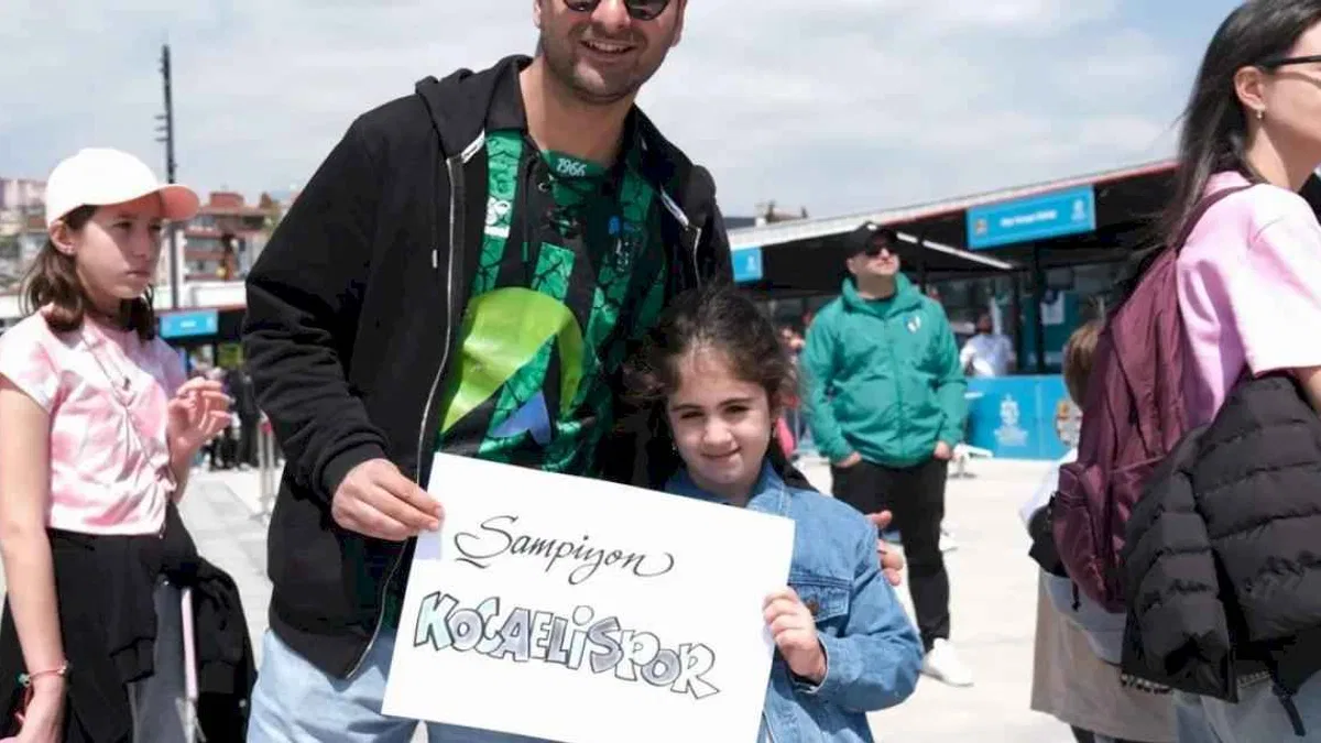 23 Nisan şenliğinde 'Şampiyon Kocaelispor' vurgusu