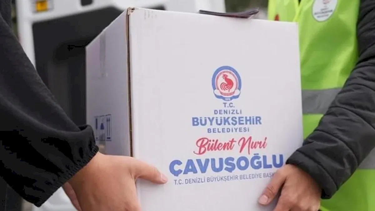 Denizli Büyükşehir’den 25 bin aileye gıda kolisi