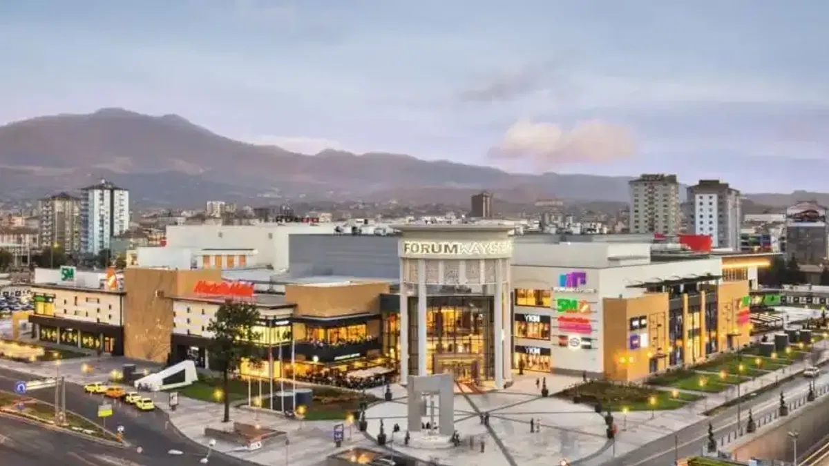 Forum Kayseri ve Forum Mersin AVM, 350 milyon Euro’ya Satıldı
