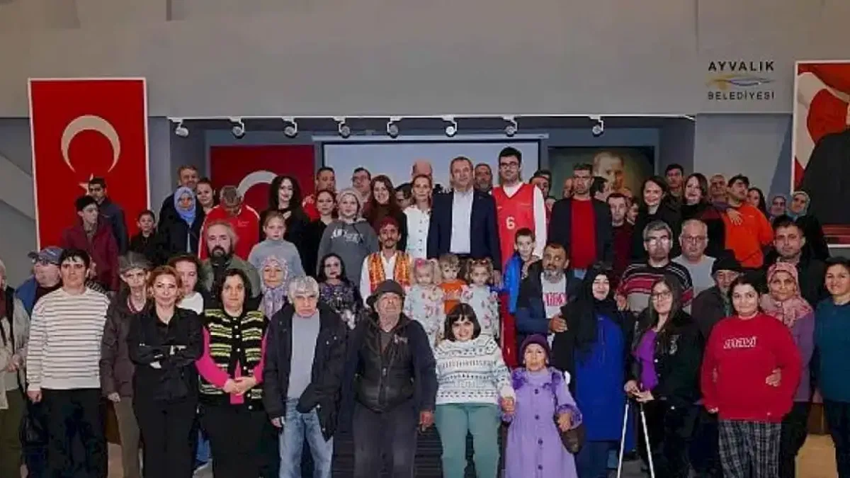 3 Aralık Dünya Engelliler Günü'nde engelliler ve aileleri buluştu, gönüllerince eğlendi