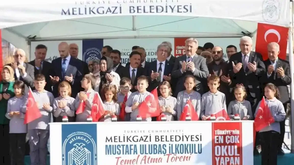 Kayseri Melikgazi'de yeni bir okulun temeli atıldı