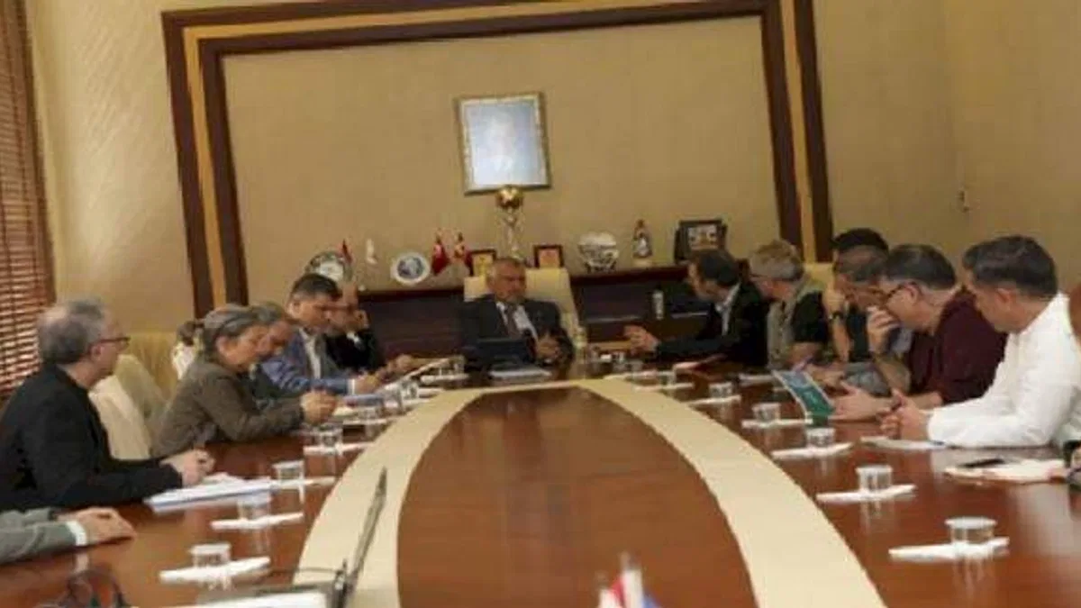 Adana bilim adamlarıyla masaya yatırıldı