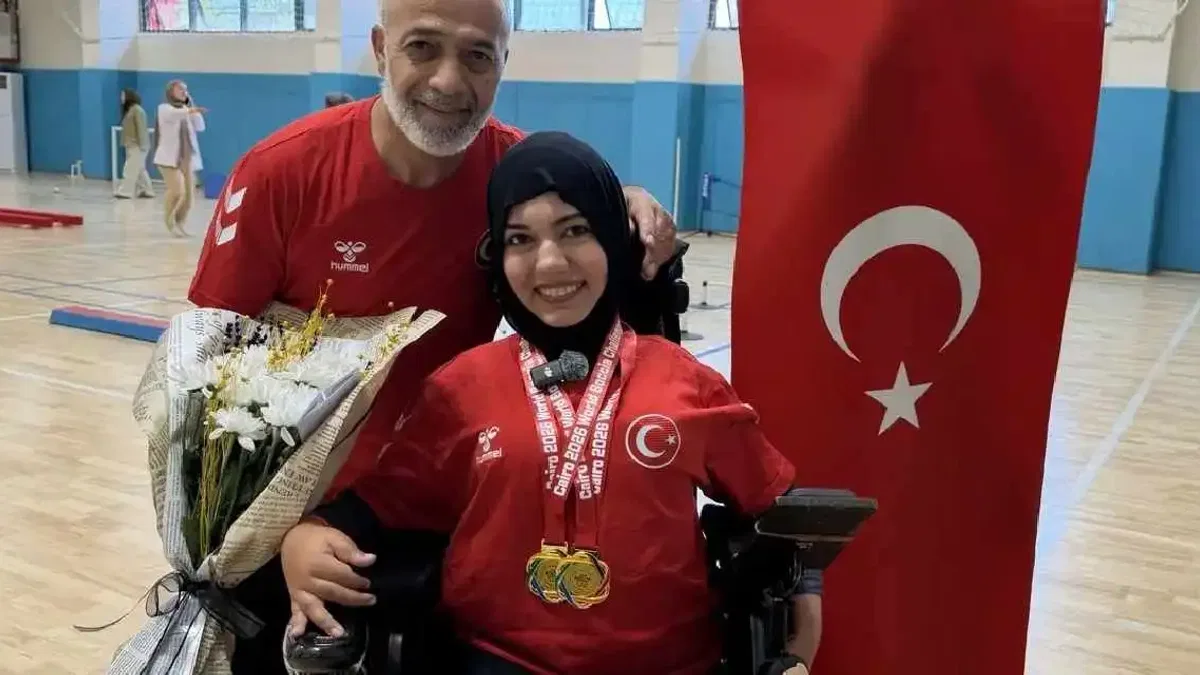 Dünya şampiyonu Alyurt’a sürpriz kutlama