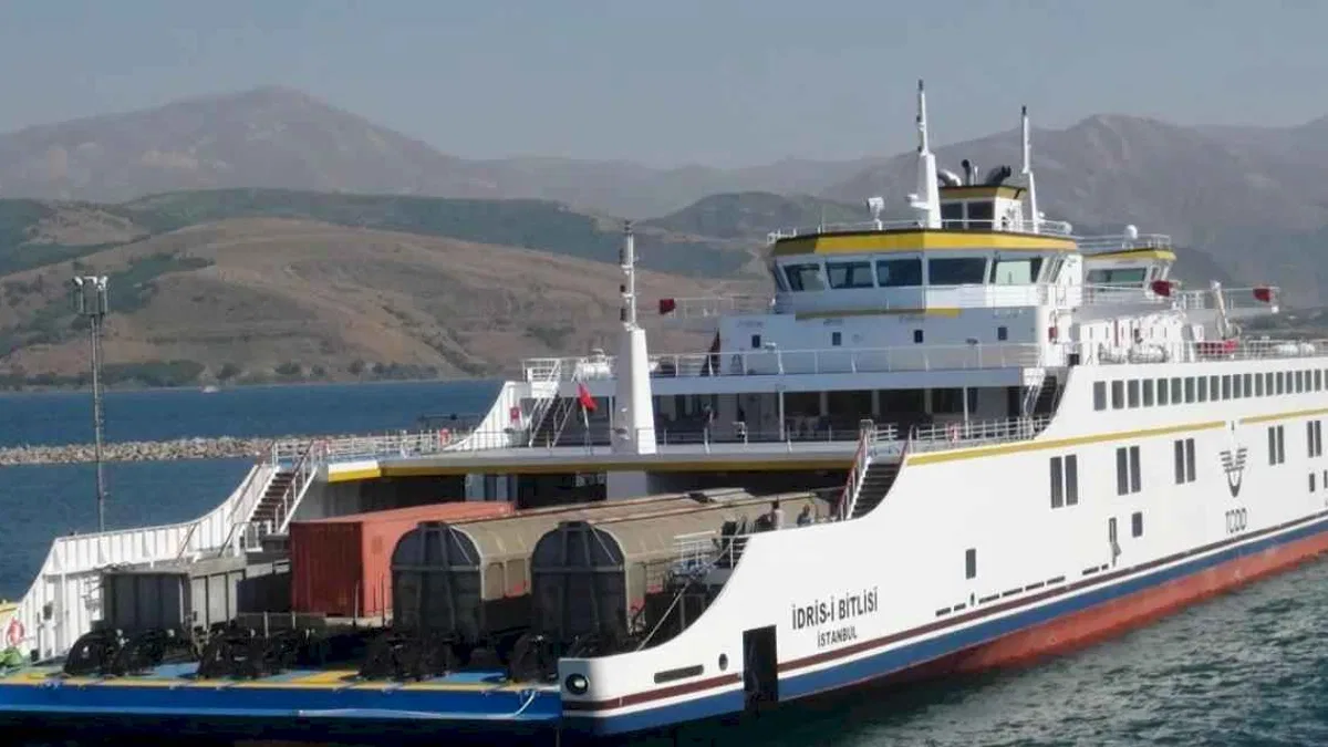 Tren feribotlar 6,5 milyon yük taşıdı