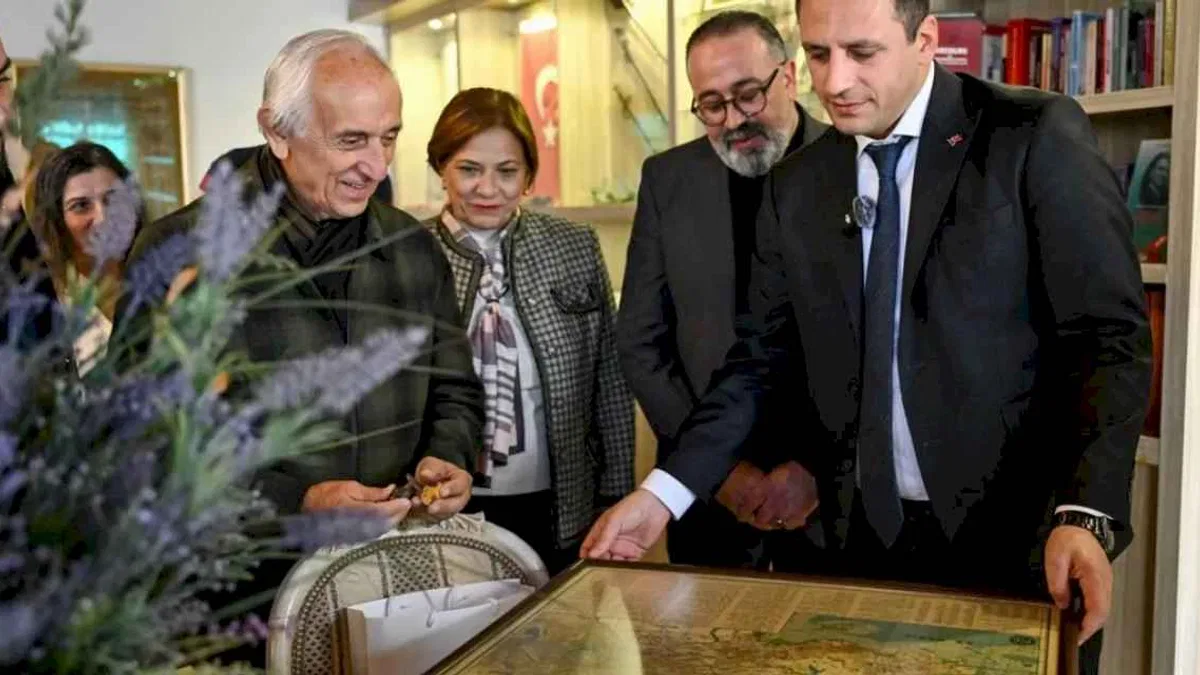 İzmir Bornova'da Ata Anı Evi’ne tarihi bağış