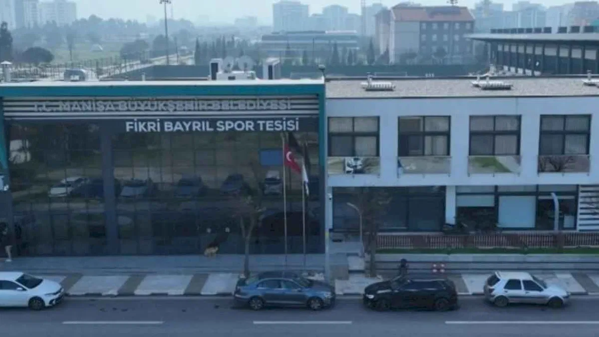 Manisa Büyükşehir'in spor tesisleri artık Manisalıların