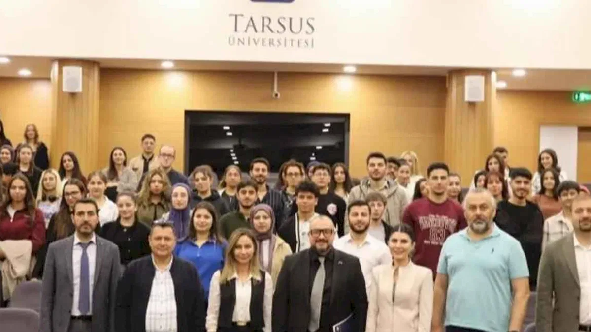 Mersin'de Kariyer Merkezi gençlere yeni ufuk açıyor