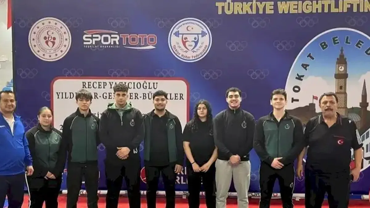 Konya Karatay Belediyespor’dan halterde Türkiye şampiyonluğu