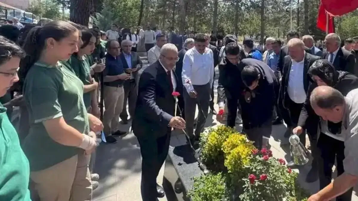 Şehit Öğretmen Aybüke Çorum'da anıldı