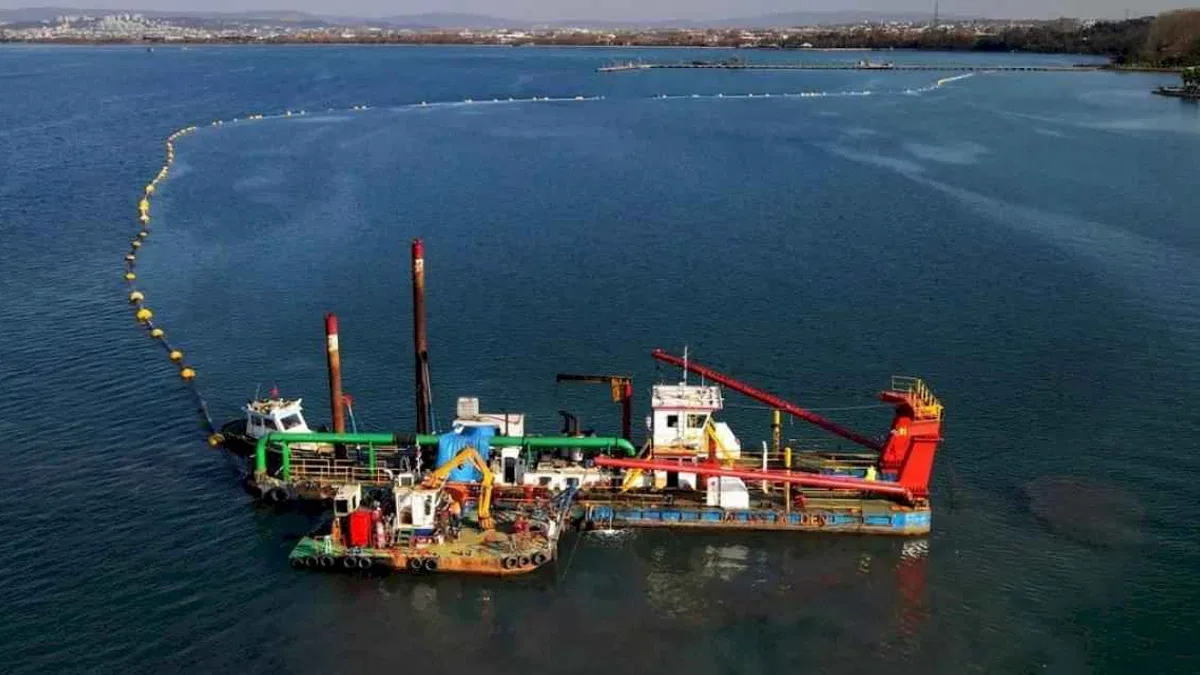 İzmit Körfezi temizlik projesi Türkiye'ye örnek oluyor... Körfez dip çamuru temizliği ile canlanıyor