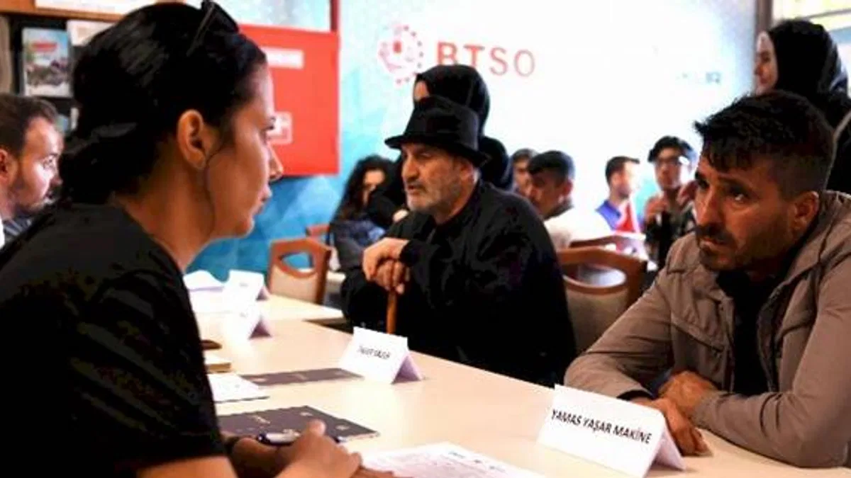 Bursa Osmangazi’de istihdam buluşmaları sürüyor