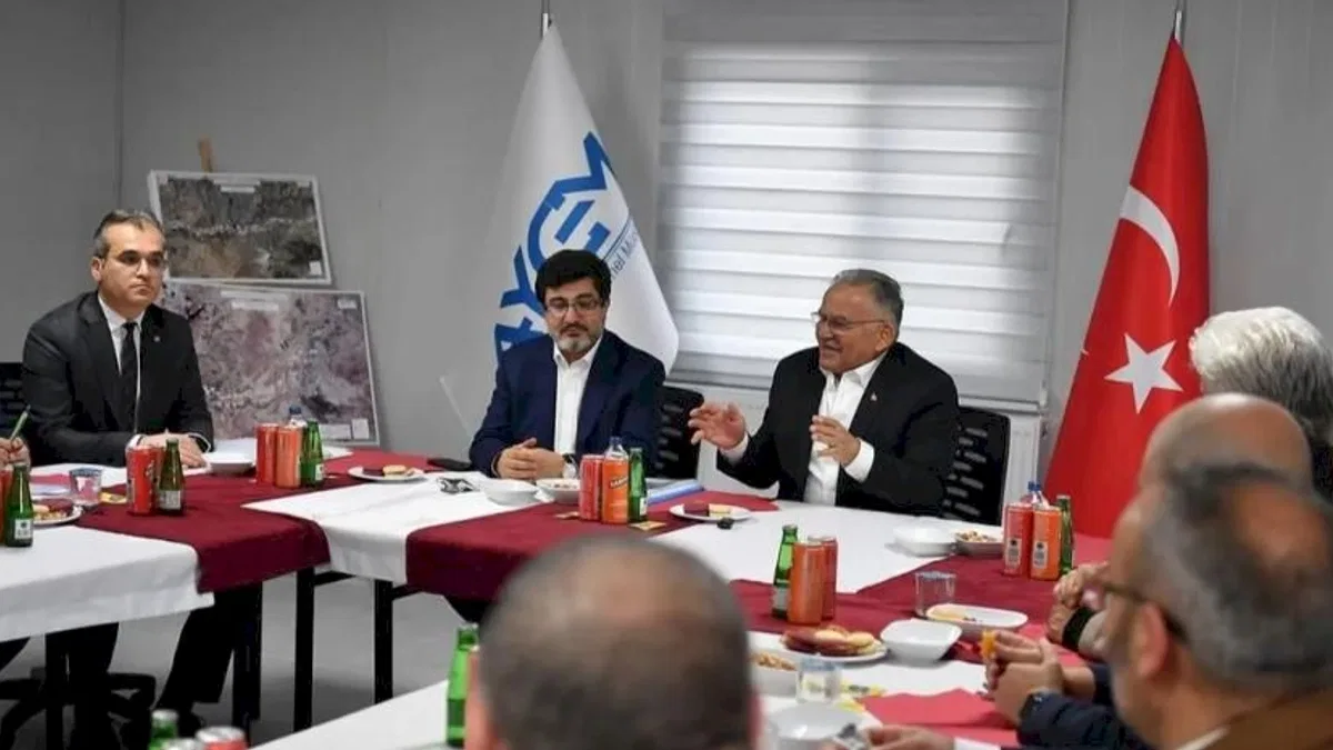 Kayseri Büyükşehir'den YHT projesine yakın takip