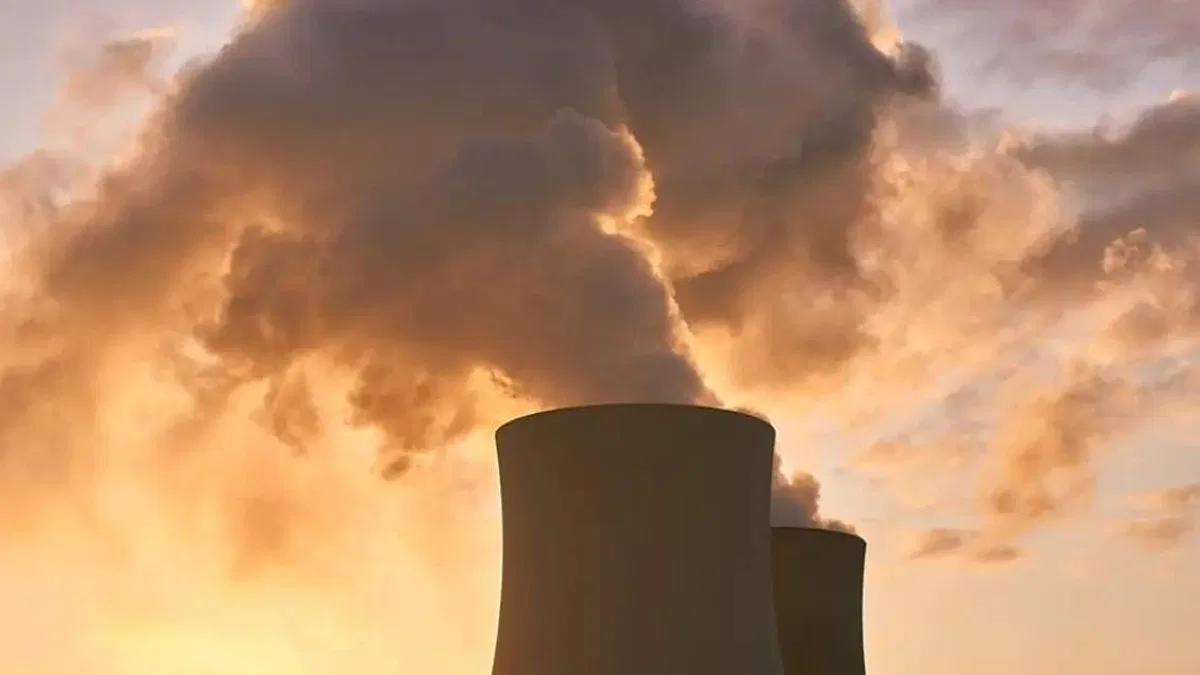 Polonya 3 nükleer enerji santrali inşa edecek