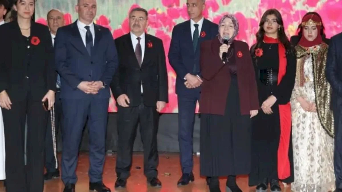 Ankara'da lise öğrencileri Çanakkale ruhunu sahneye taşıdı