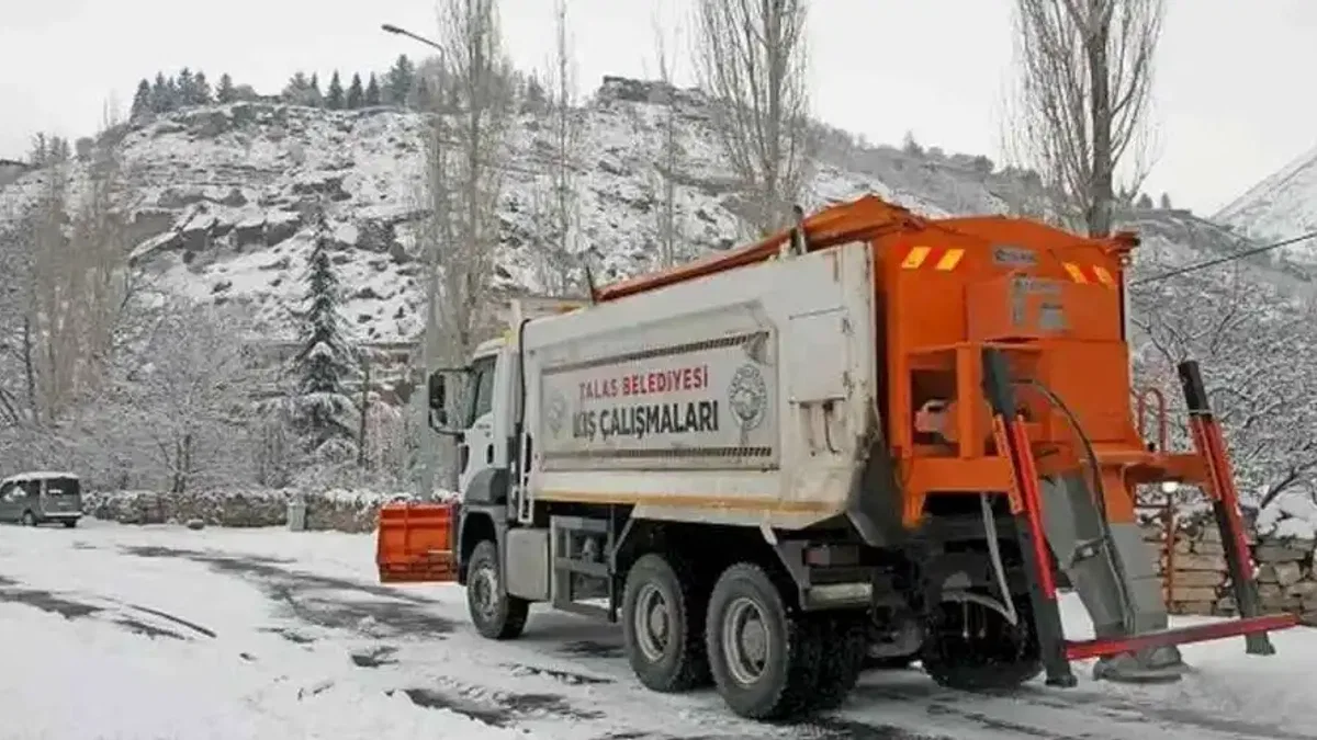 Kayseri Talas'ta kar teyakkuzu