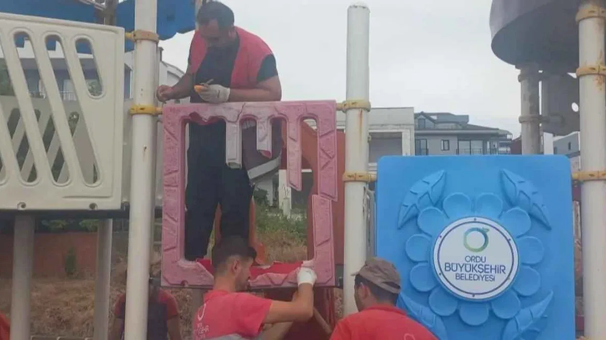 Ordu’da şehir mobilyaları elden geçiyor