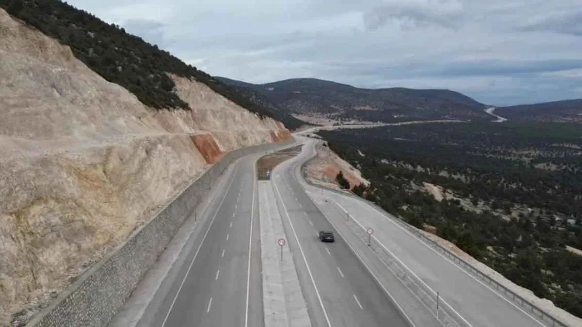 Korkuteli-Elmalı 25 dakikaya inecek